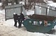 В Новомосковске школьники пытались засунуть мальчика в мусорку