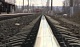 Два друга из Новомосковска попытались украсть рельсы с железной дороги