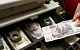 В Новомосковске продавца уличили в краже денег из кассы